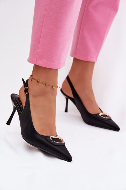 1112228 High heels model 223863 Step in style