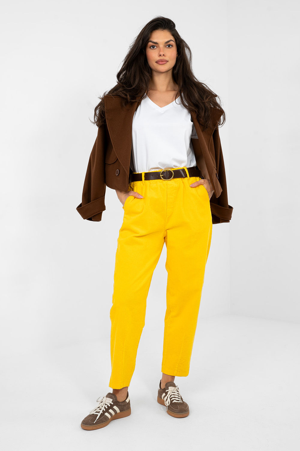 1112846 corduroy trousers model 224052 Italy Moda