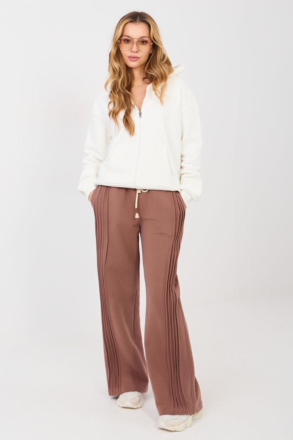 1113076 Tracksuit trousers model 224123 Factory Price
