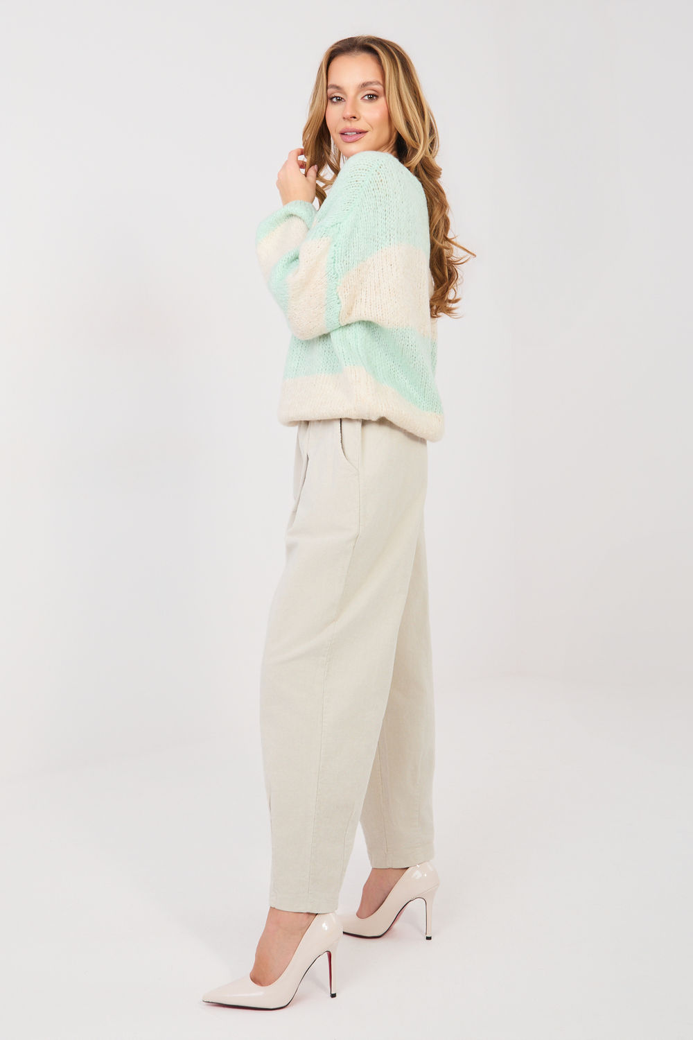 1113969 corduroy trousers model 224386 Italy Moda