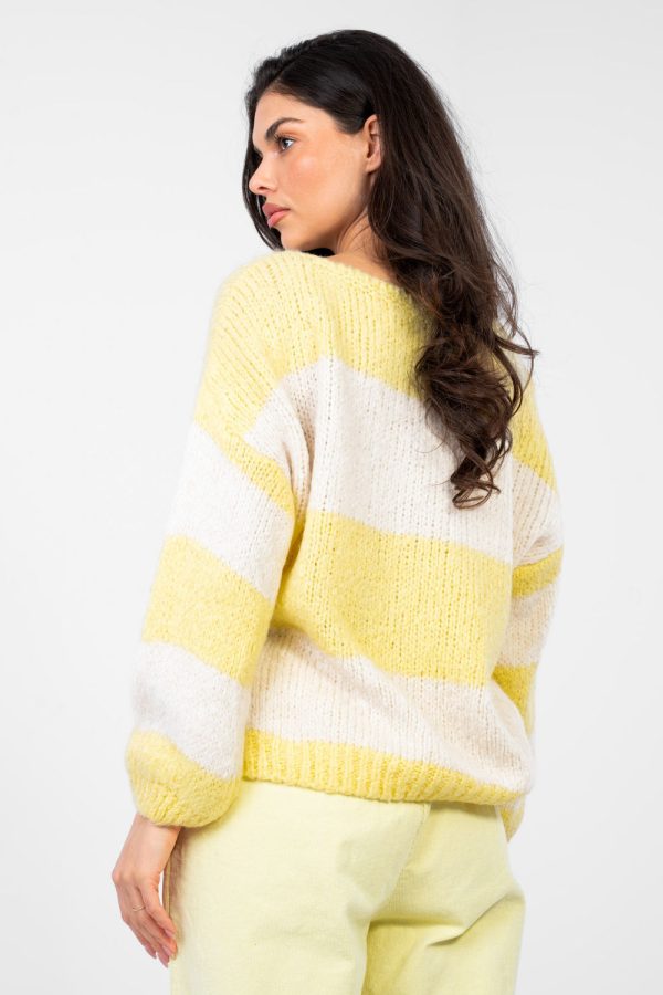 Jumper model 224389 Italy Moda