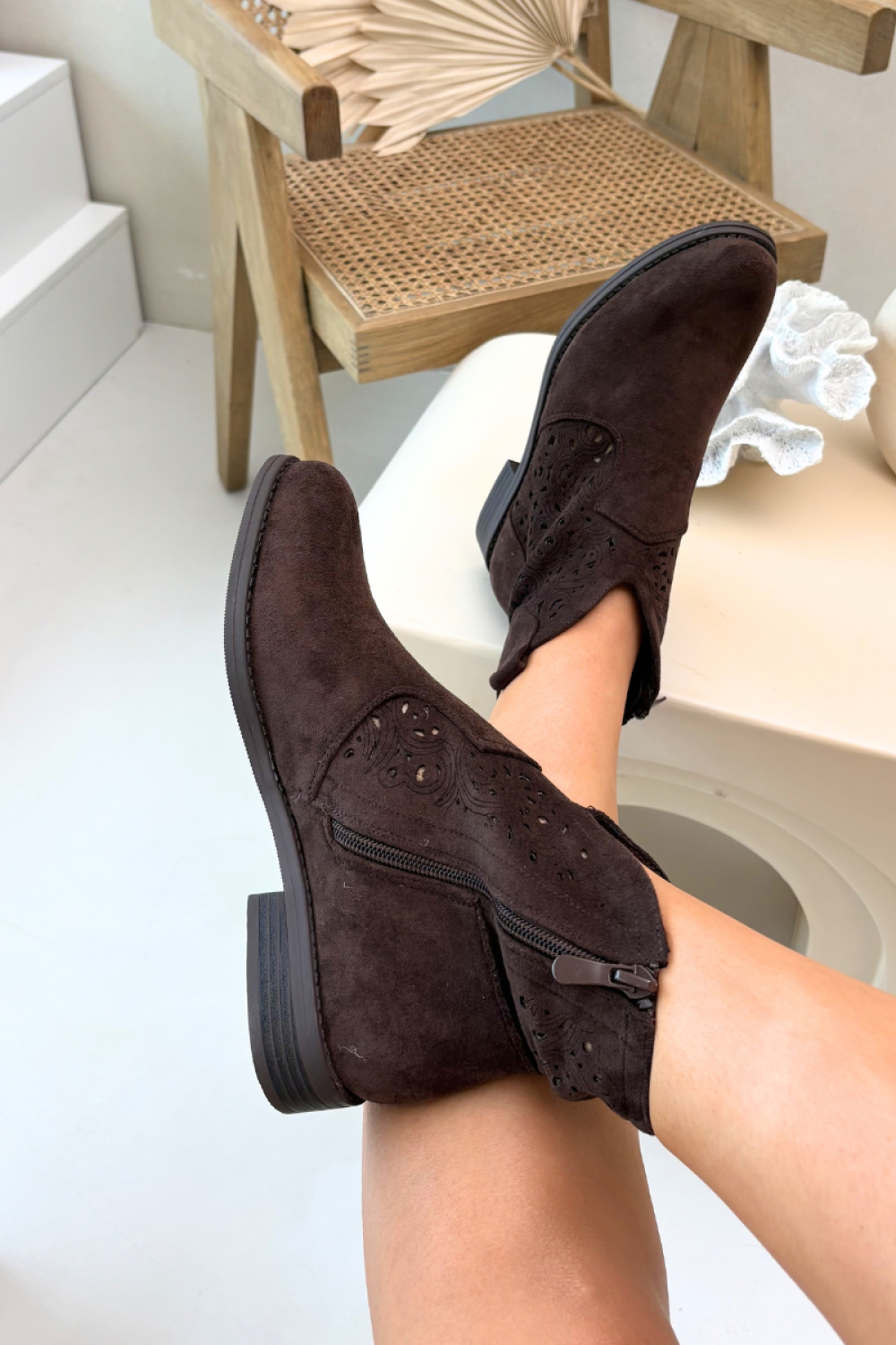 1114105 Boots model 224431 Step in style