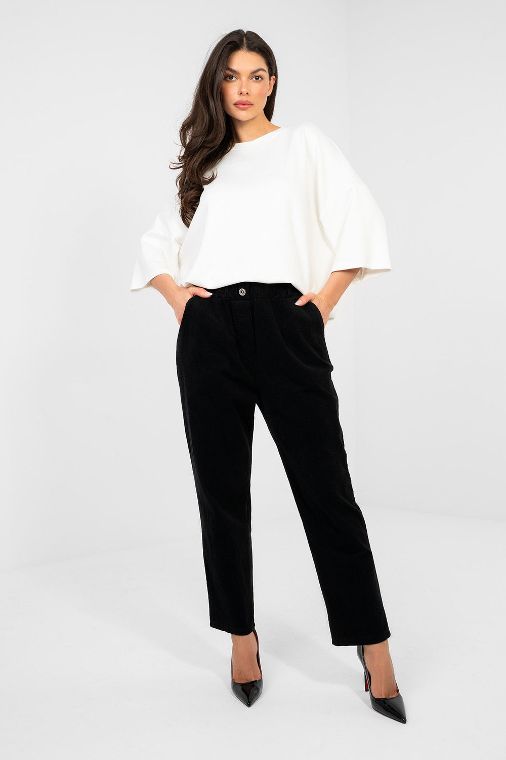 1115453 corduroy trousers model 224841 Italy Moda