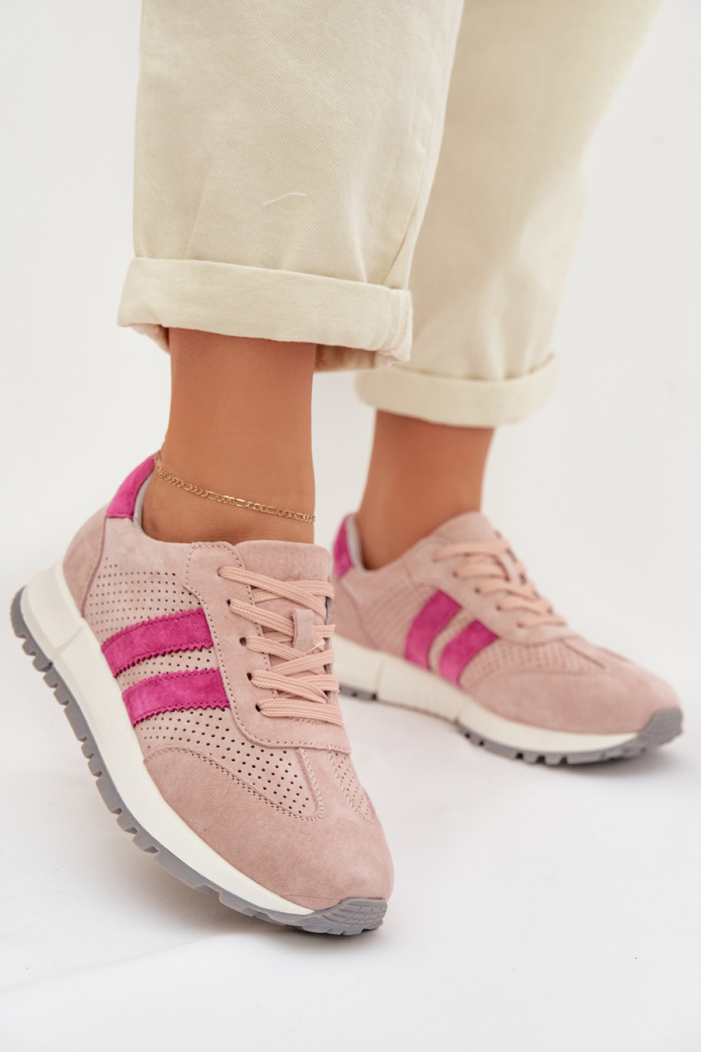 1115743 Sport Shoes model 224928 Step in style