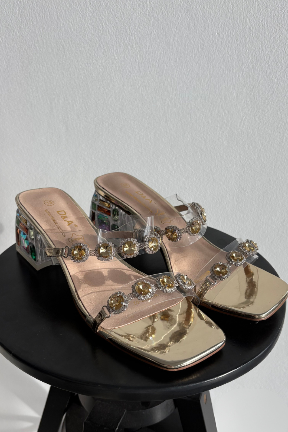 1116432 Heeled sandals model 225137 Step in style