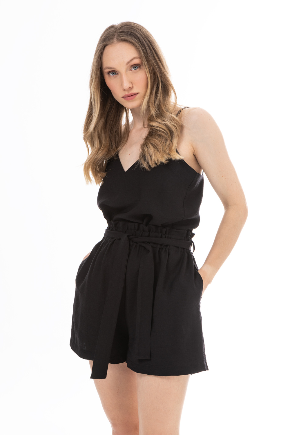 1117051 Top model 225330 awama