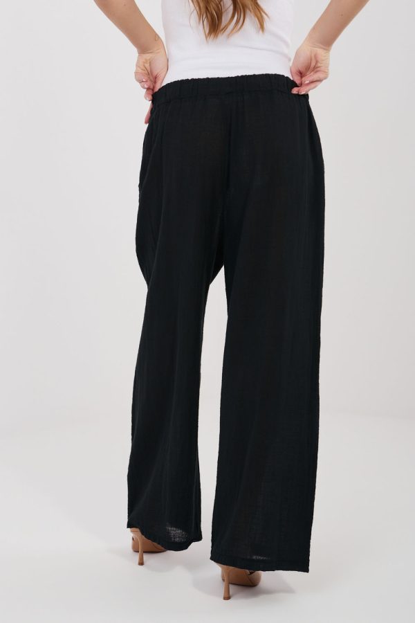 Women trousers model 225495 Italy Moda