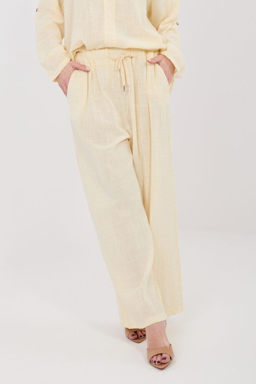 1117569 Women trousers model 225496 Italy Moda