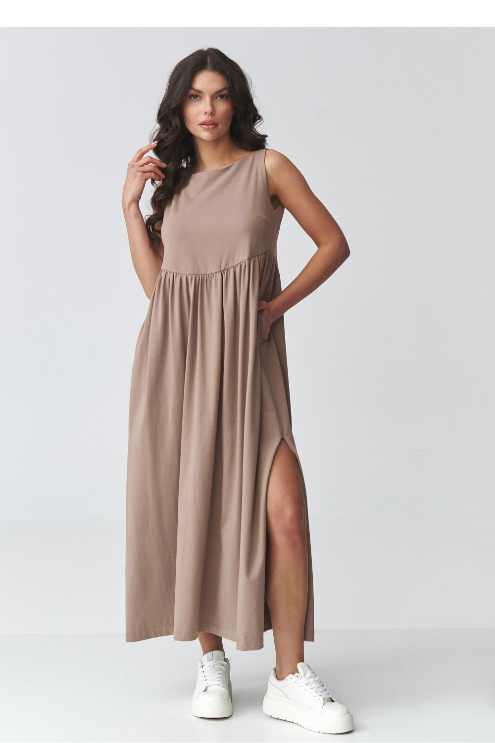 1118044 Daydress model 225637 Makadamia