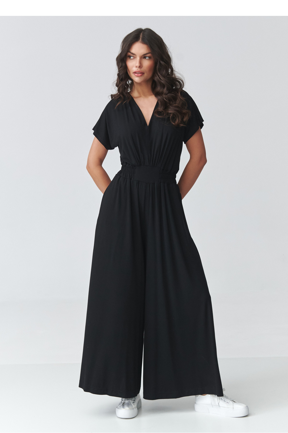 1118176 Suit model 225681 Makadamia