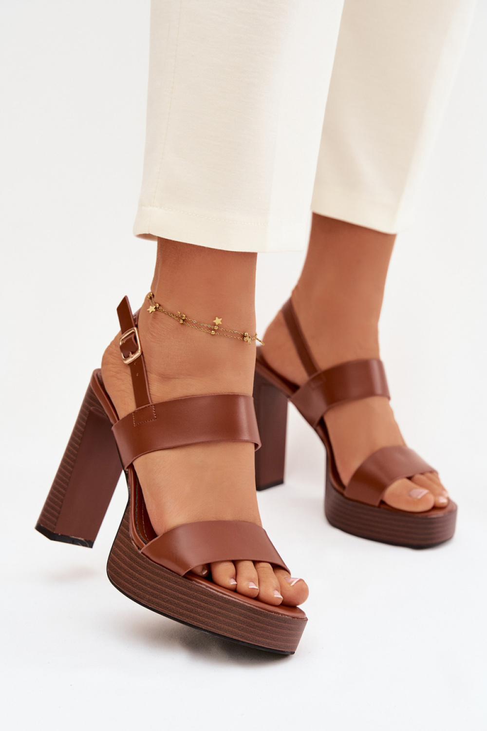 1119544 Heel sandals model 226114 Step in style
