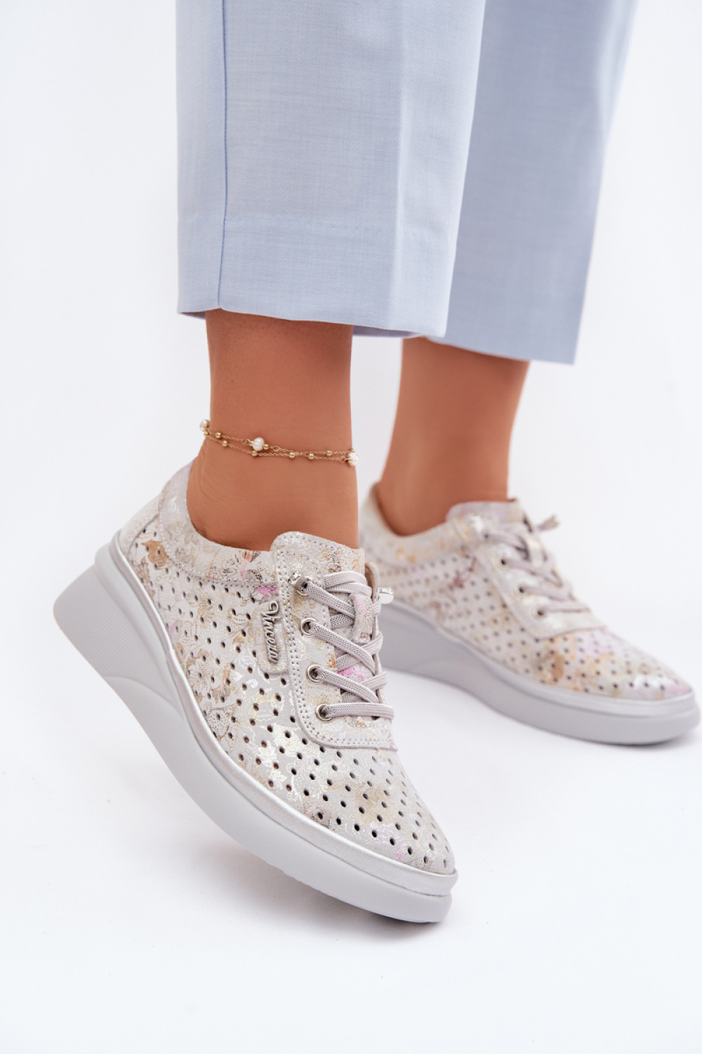 1120224 Platform shoes model 226323 Step in style