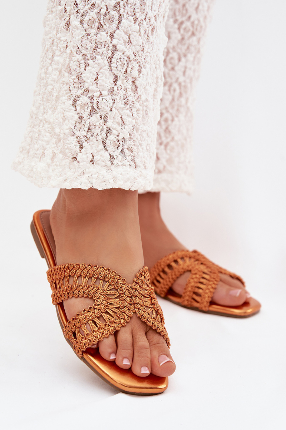 1120305 Flip-flops model 226353 Step in style