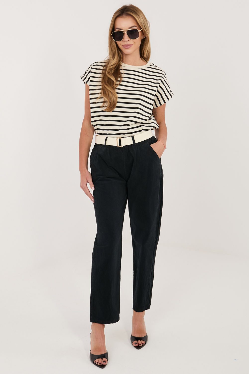 1120677 corduroy trousers model 226456 Italy Moda