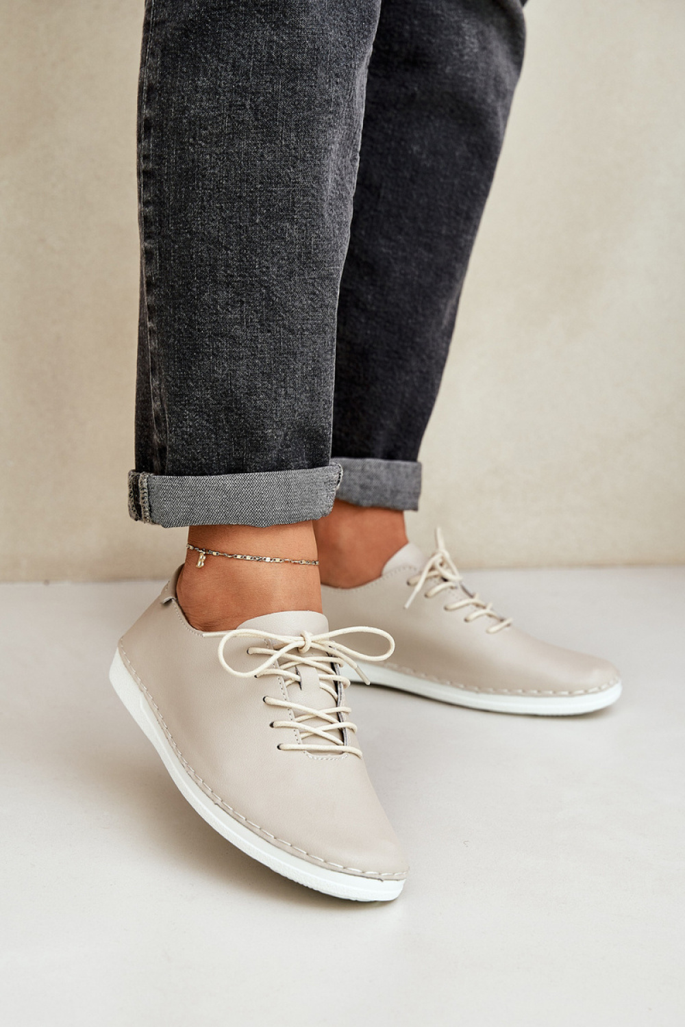1120825 Half shoes model 226498 Step in style