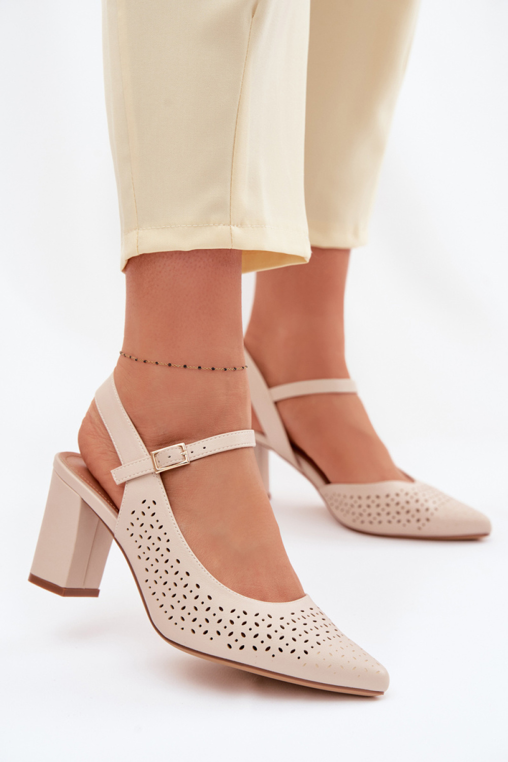 1120843 Heel sandals model 226504 Step in style