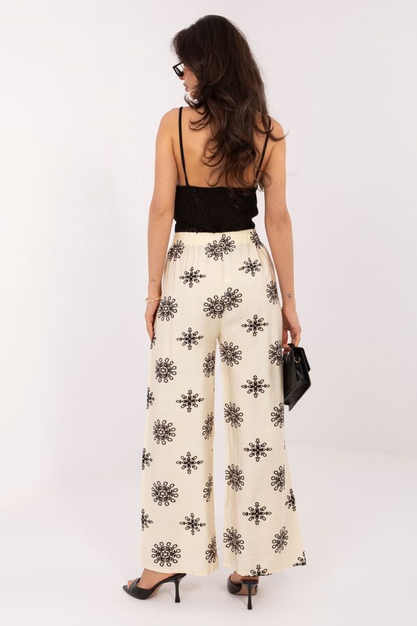Women trousers model 226626 Italy Moda