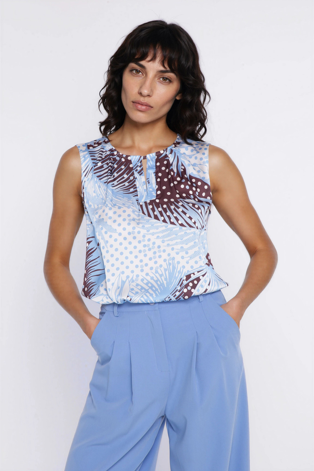 1122811 Blouse model 227155 Nife