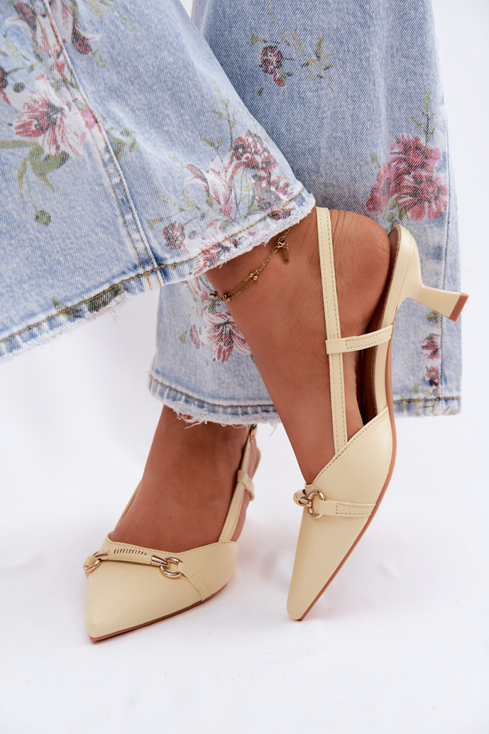1123735 Heel sandals model 227447 Step in style