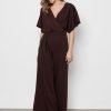 1124189 Suit model 227581 awama