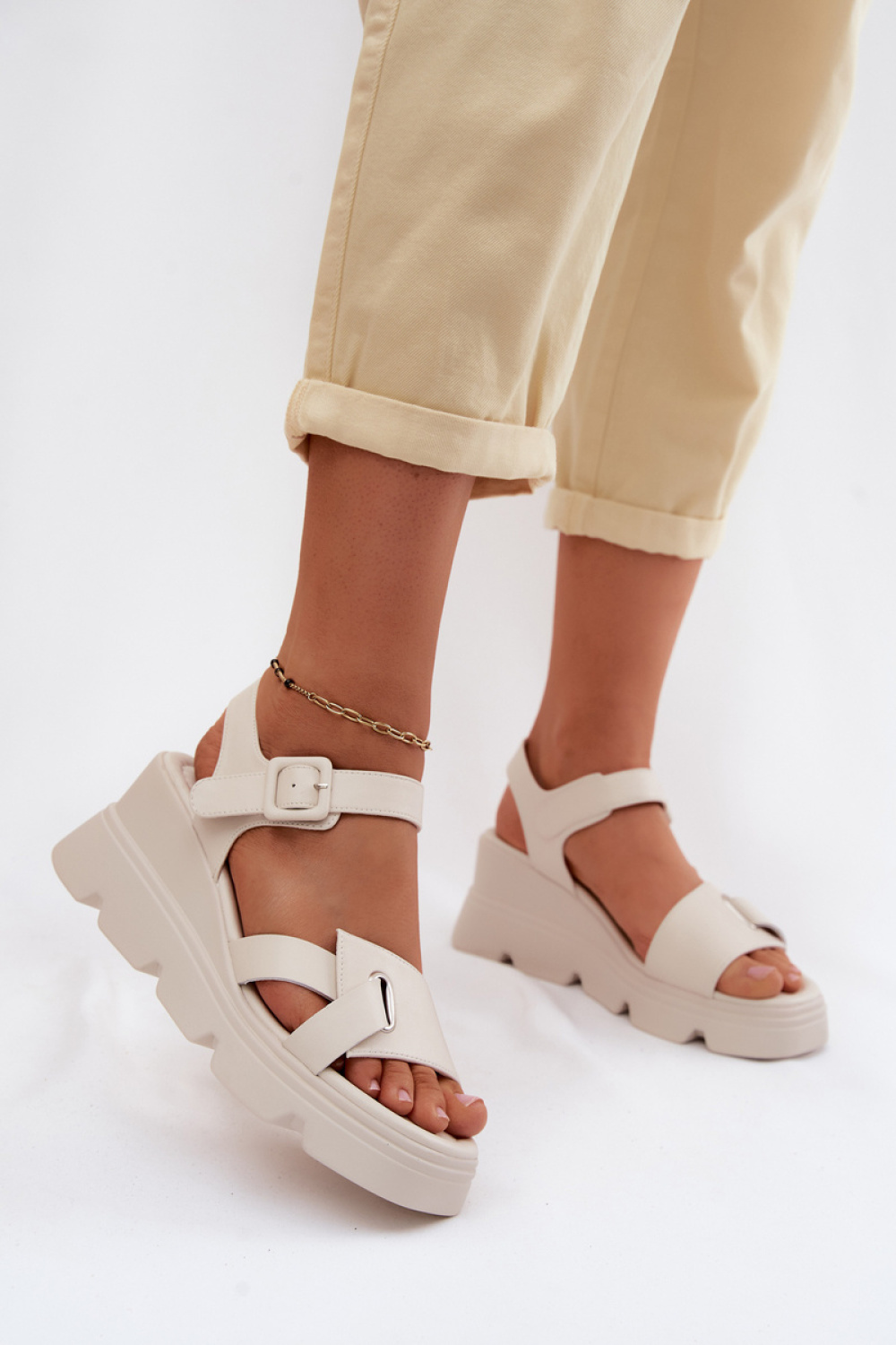 1125195 Buskin model 227898 Step in style