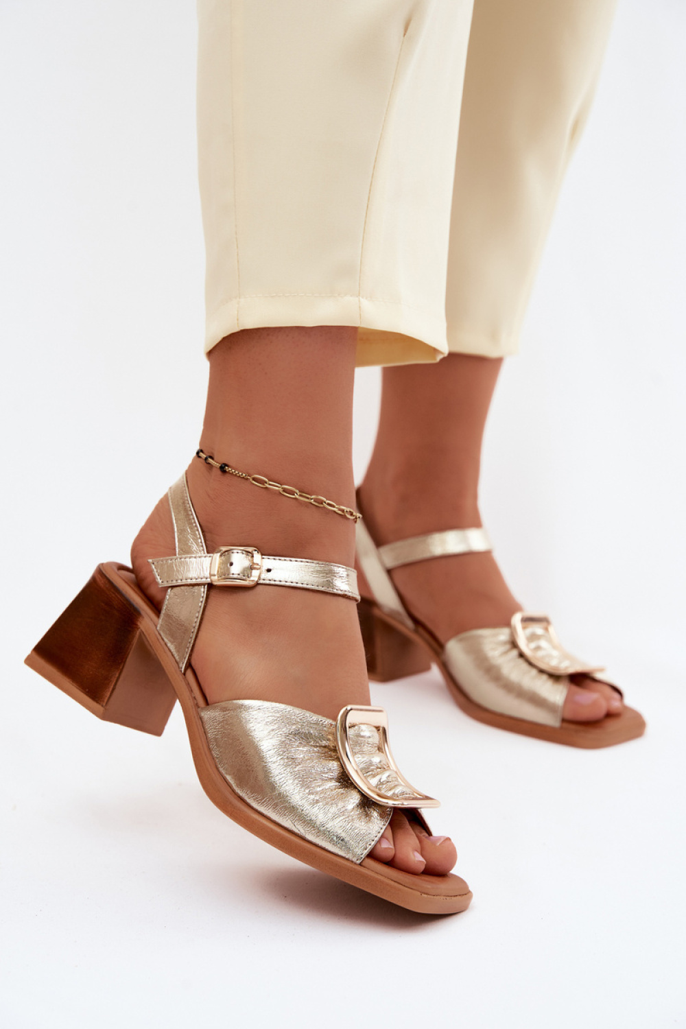 1125206 Heel sandals model 227902 Step in style