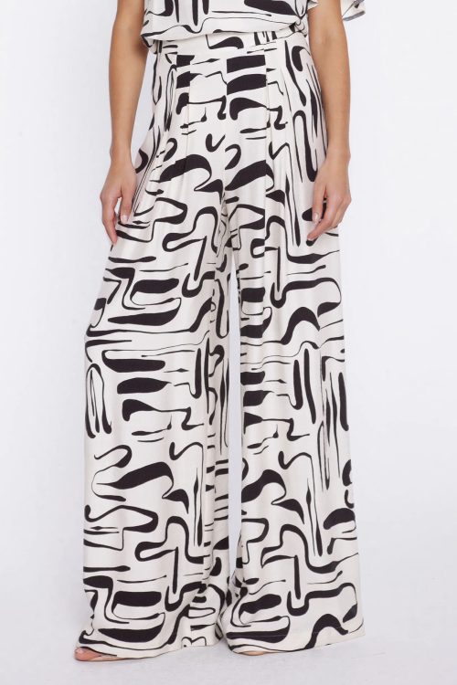 1125470 Women trousers model 228007 Nife