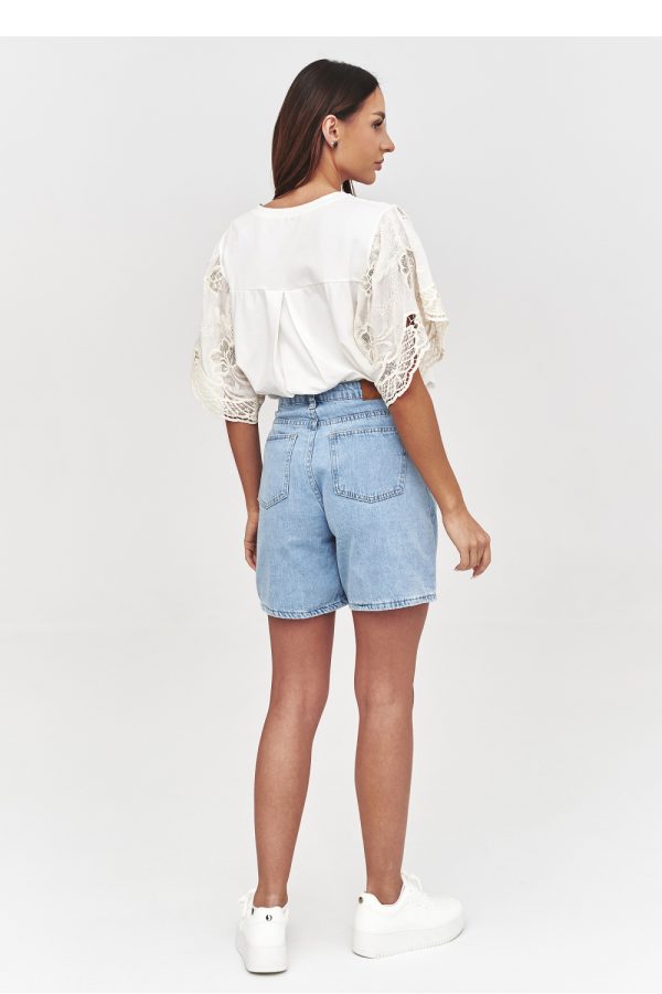 Denim shorts model 228315 Makadamia