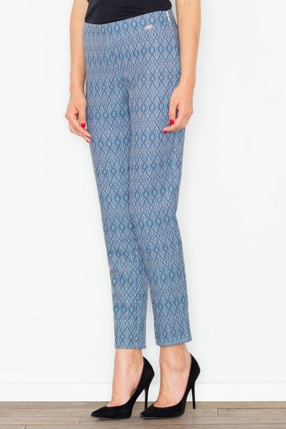 192479 Women trousers model 77141 Figl