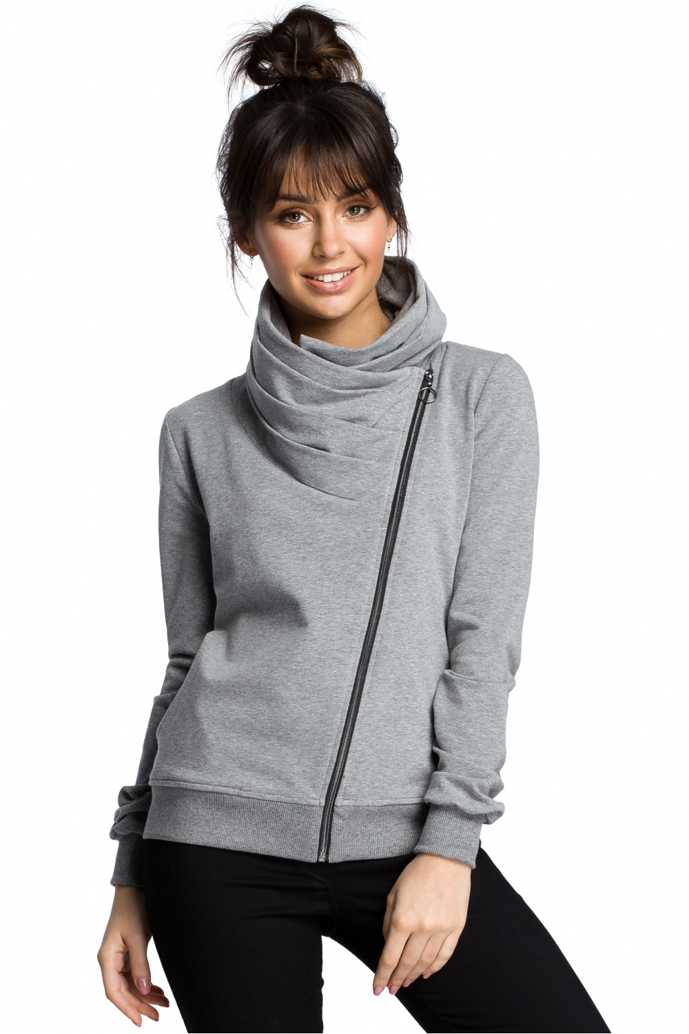 322346 Sweatshirt model 115246 BeWear