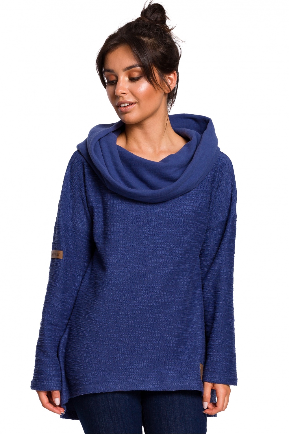 852210 Sweatshirt model 134537 BeWear