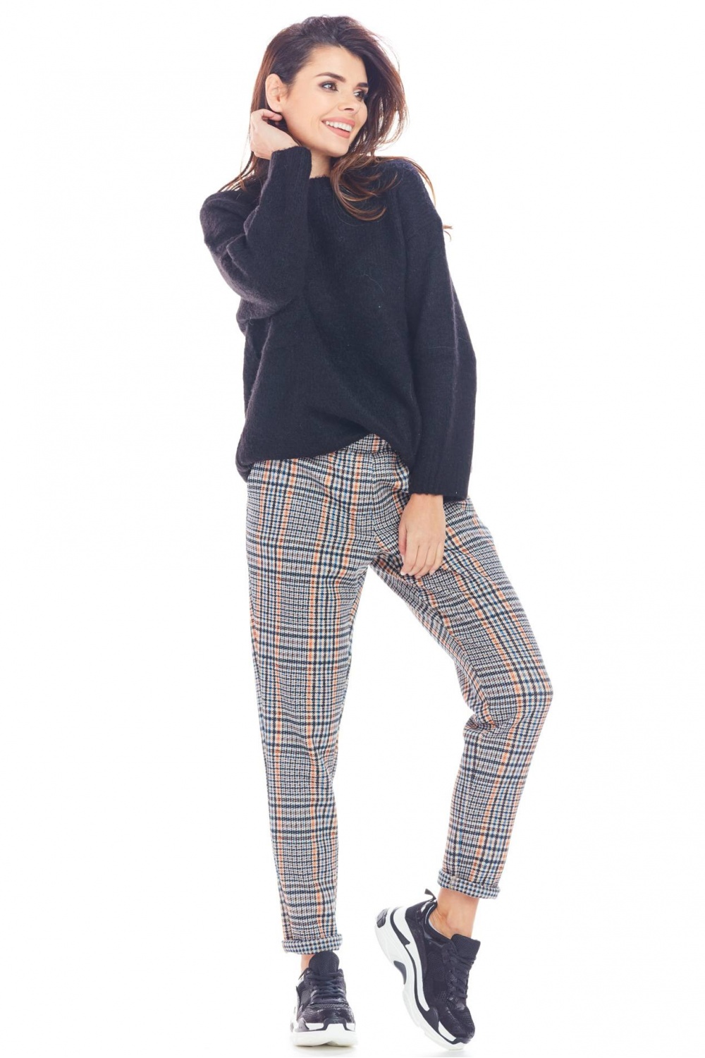 891106 Women trousers model 148985 awama