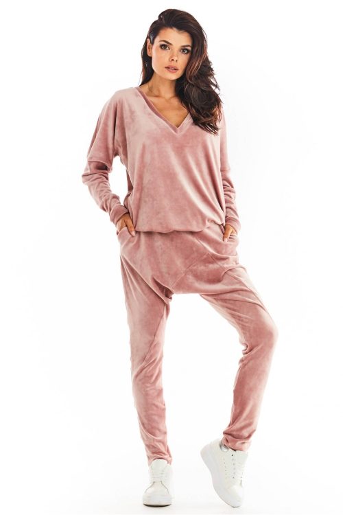 893267 Tracksuit trousers model 149777 awama