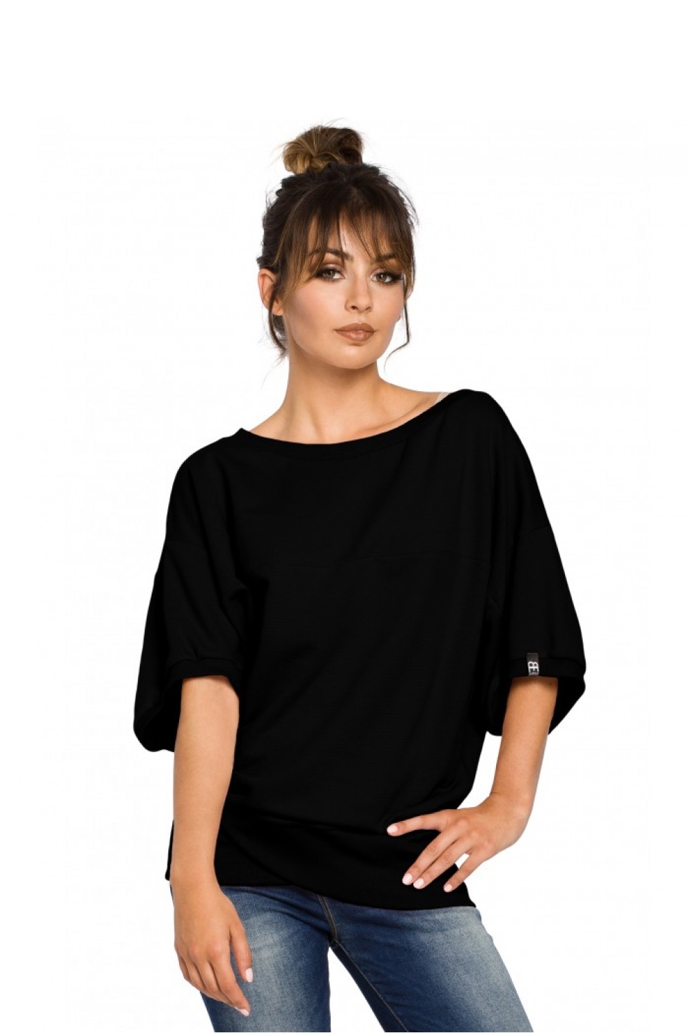 893922 Sweatshirt model 150123 BeWear