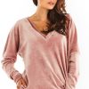 895607 Sweatshirt model 150780 awama