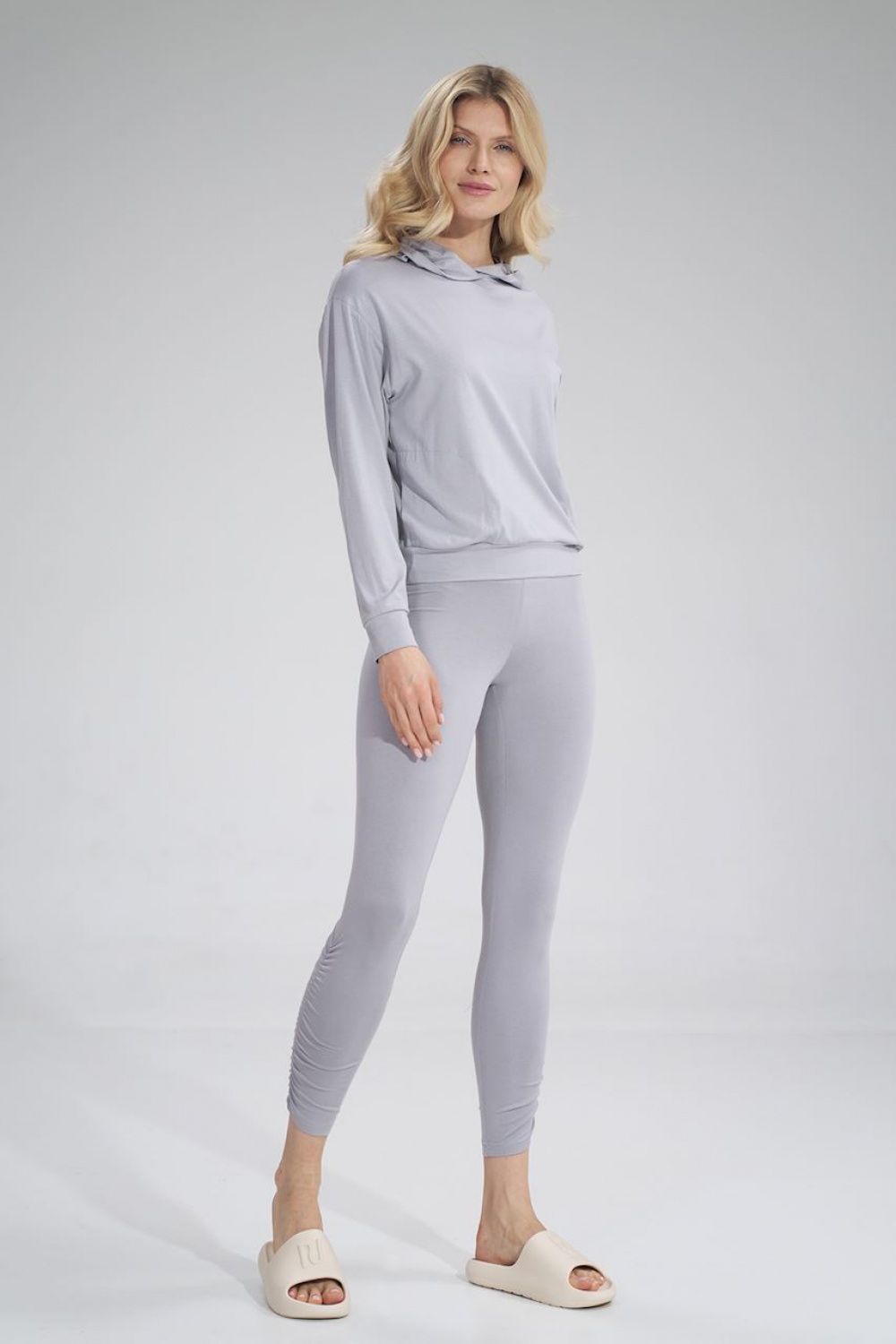 909887 Long leggings model 155963 Figl