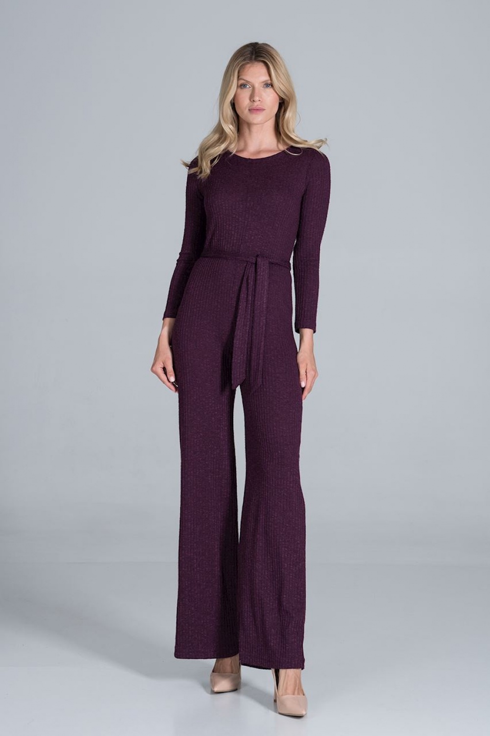 913702 Suit model 157474 Figl