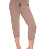 914856 Crop pants model 157819 PeeKaBoo