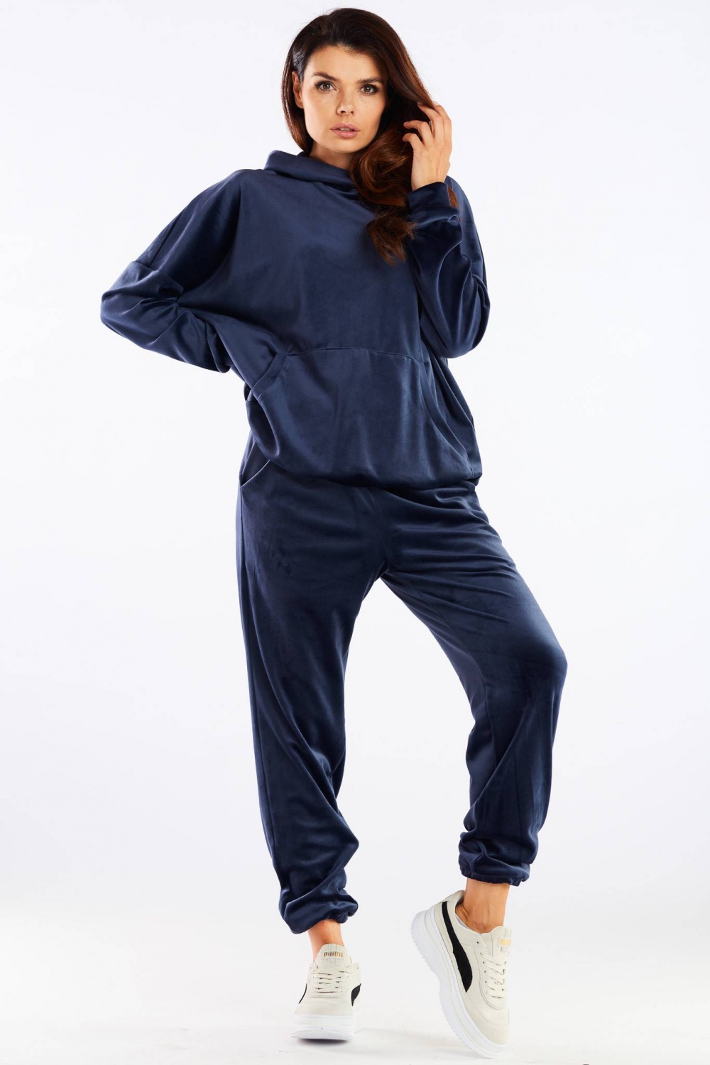 916884 Tracksuit trousers model 158609 awama