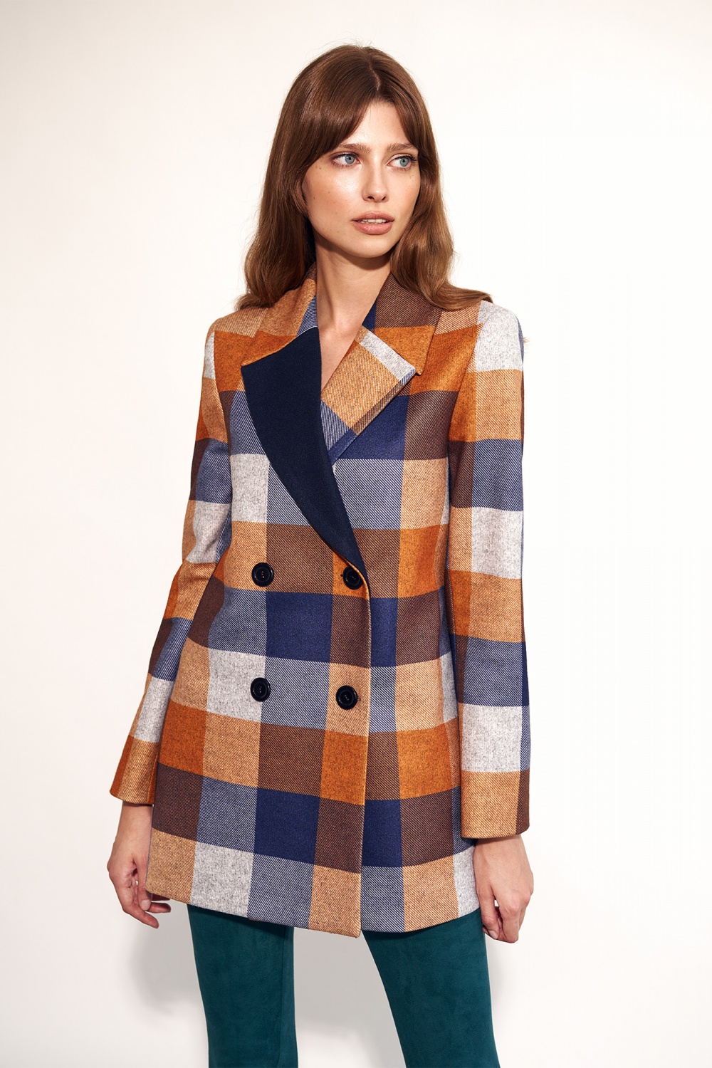 919358 Coat model 159520 Nife