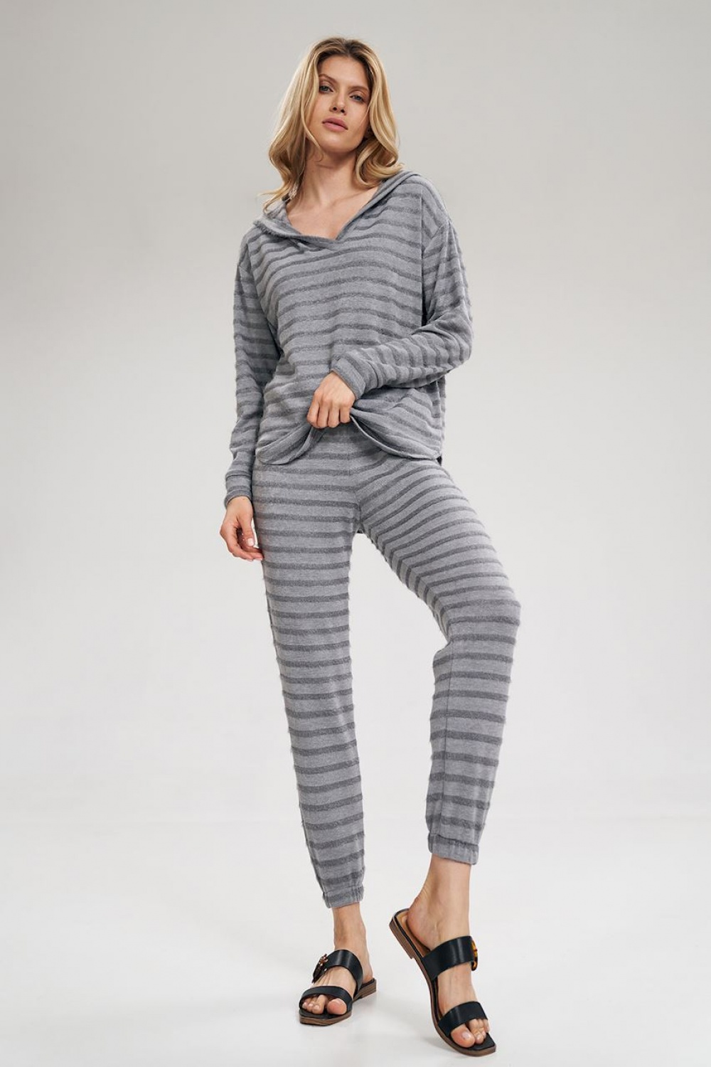 927096 Tracksuit trousers model 162307 Figl