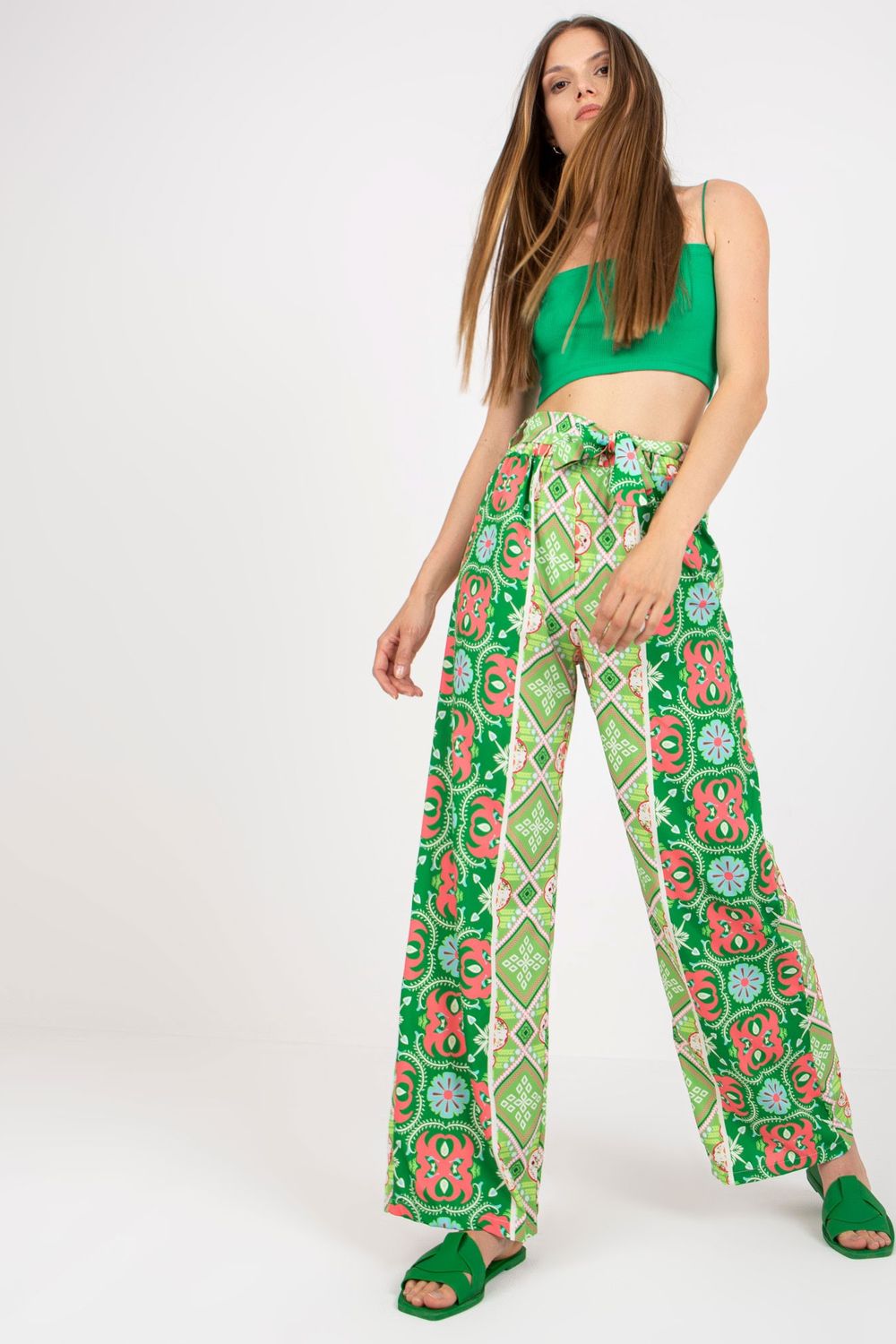 943037 Women trousers model 167739 Italy Moda
