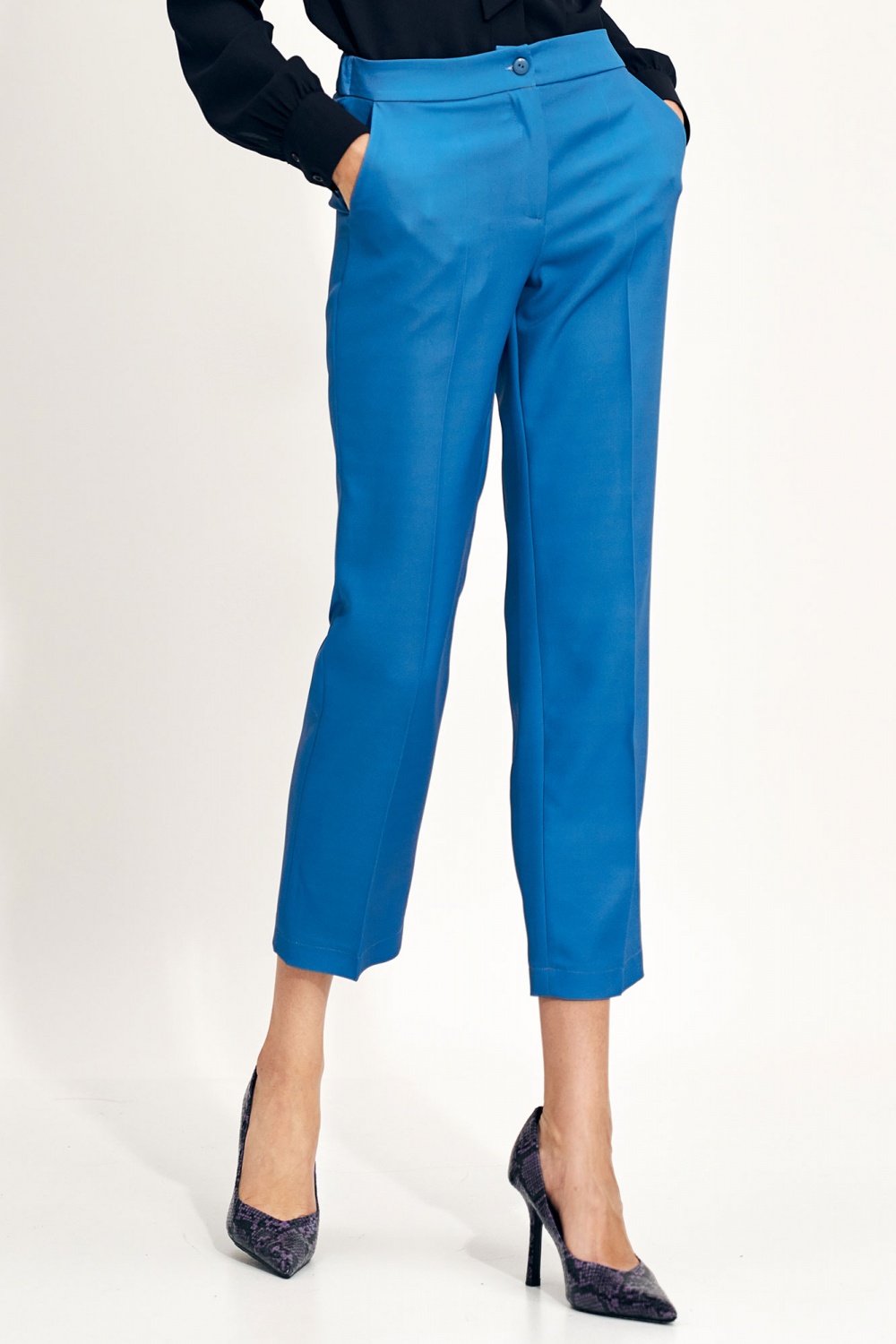 953328 Women trousers model 171287 Nife