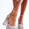 960406 Heel sandals model 173740 Step in style