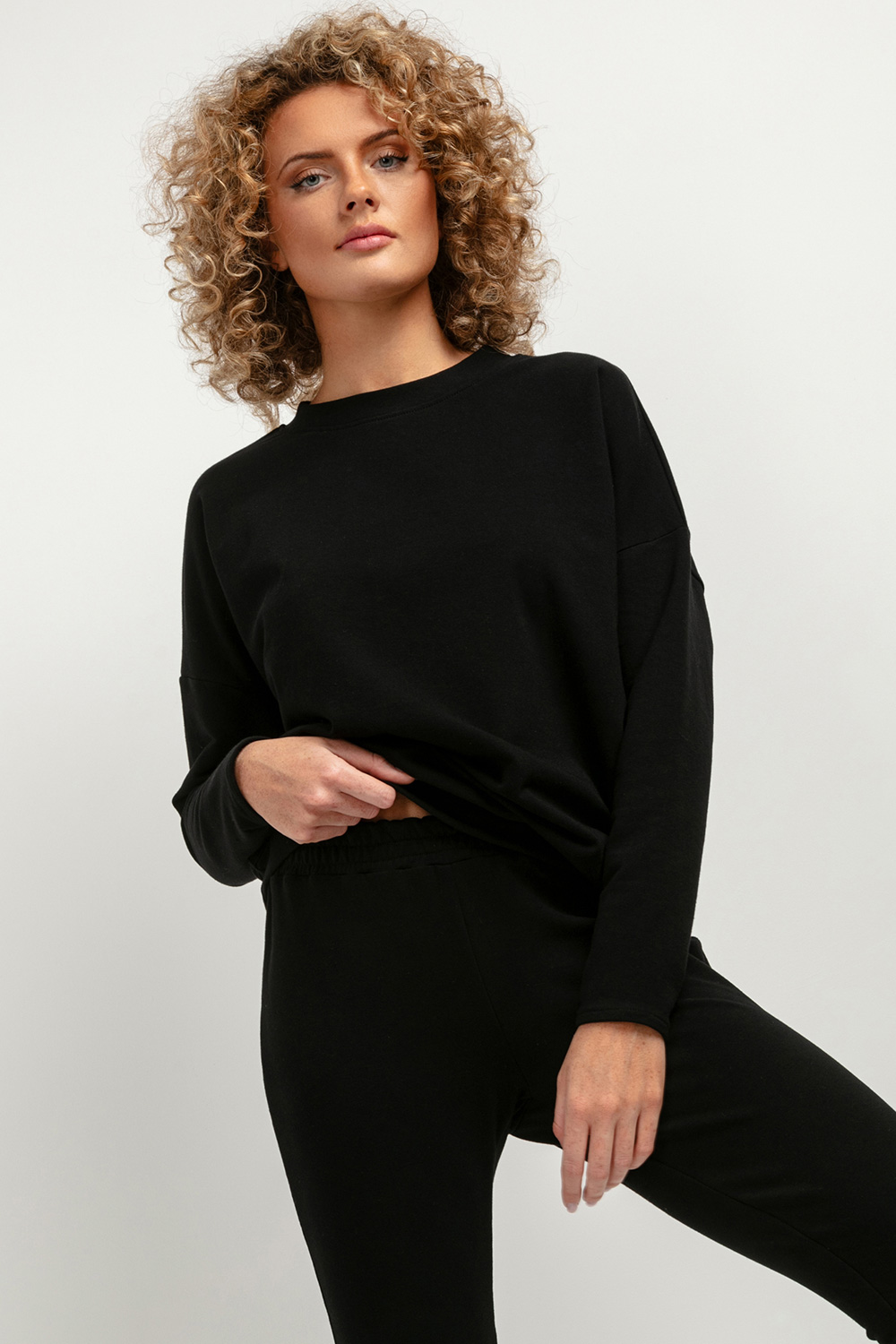 988657 Sweatshirt model 183216 Tessita