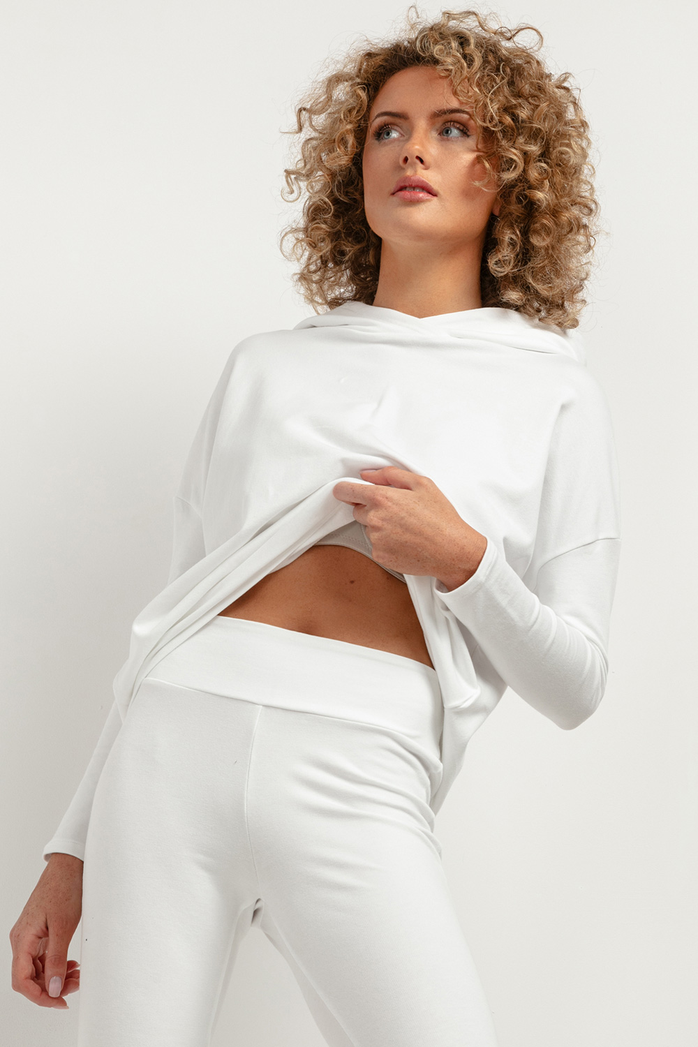 988812 Sweatshirt model 183277 Tessita