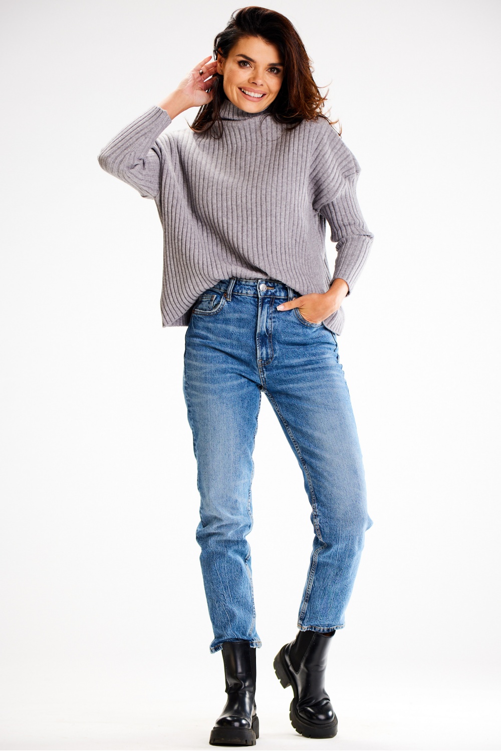 999953 Turtleneck model 187122 awama