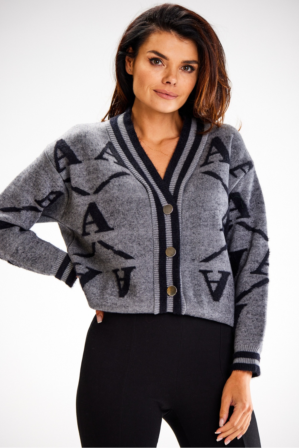 999955 Cardigan model 187124 awama