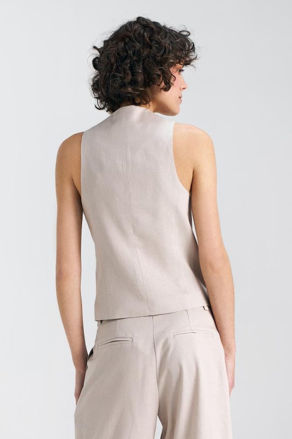 beige Gilet model 197003 Nife
