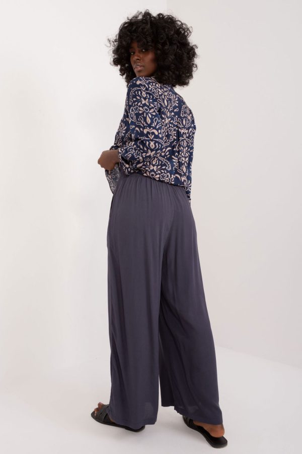 navy blue Women trousers model 197539 Sublevel